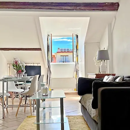 Gold Town Apartman Nizza