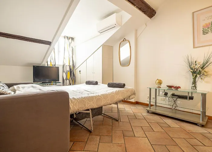 Gold Town Nizza